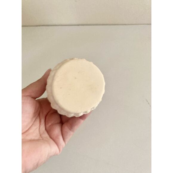 VTG Buddha Staute Figurine Ivory Color Buddhism 5" Meditation - Picture 4 of 5